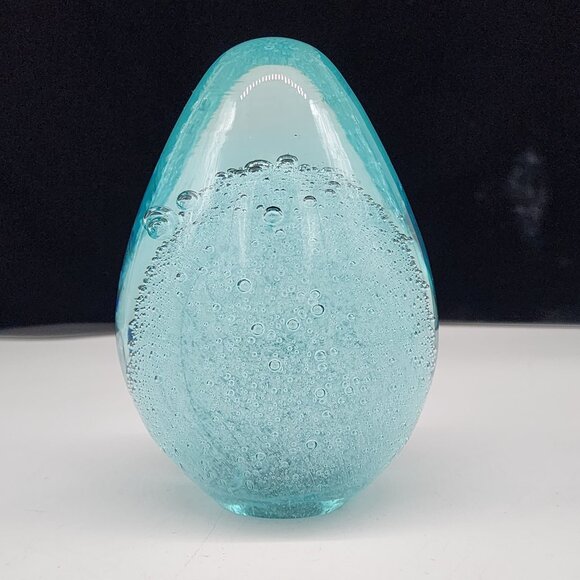 Hand blown Glass Egg Teardrop Paperweight With Bubbles Blue - Picture 6 of 10